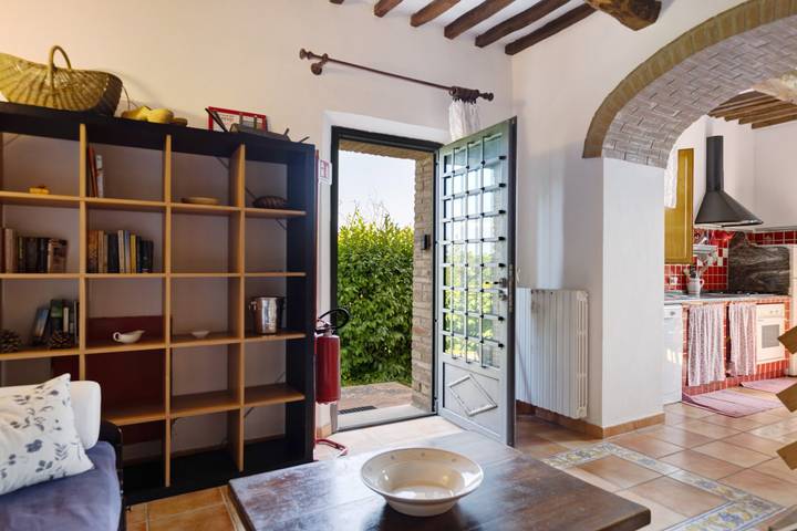 Casa vacanze 'La Ripa - Appartamento I Nidi' con piscina condivisa, giardino e Wi-Fi in San Gimignano, Siena e dintorni