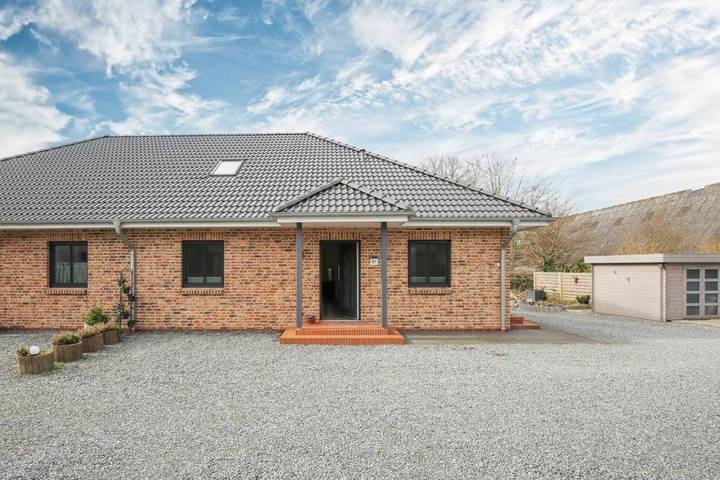 Ferienhaus für 6 Personen, mit Terrasse und Garten