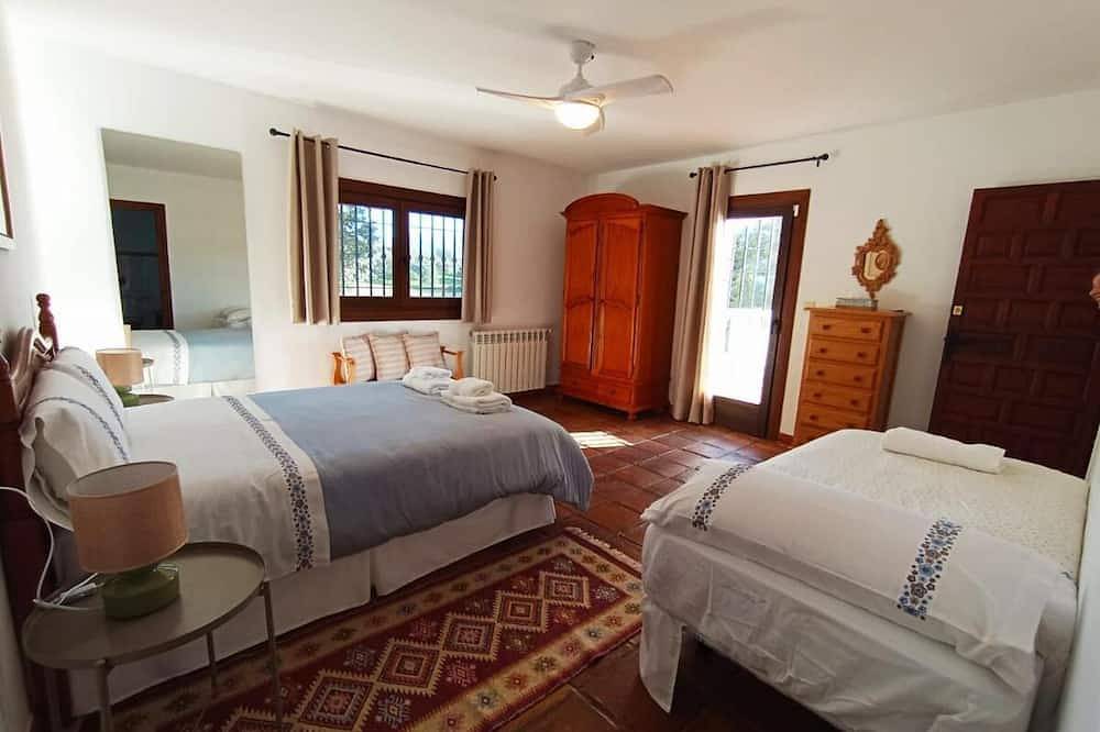 Casa Rural El Contarín - An Andalusian Escape, Archidona, Malaga in Archidona, Granada Province