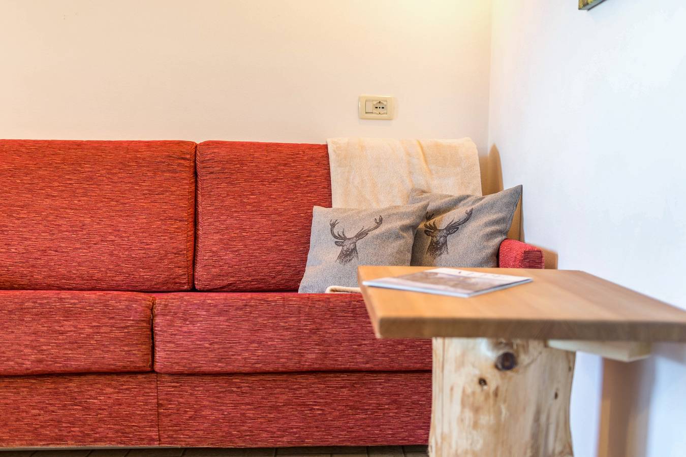 Ganze Wohnung, Ferienwohnung 'Schildberghof Ortler' mit Bergblick, Balkon & Wlan in Seis am Schlern, Kastelruth