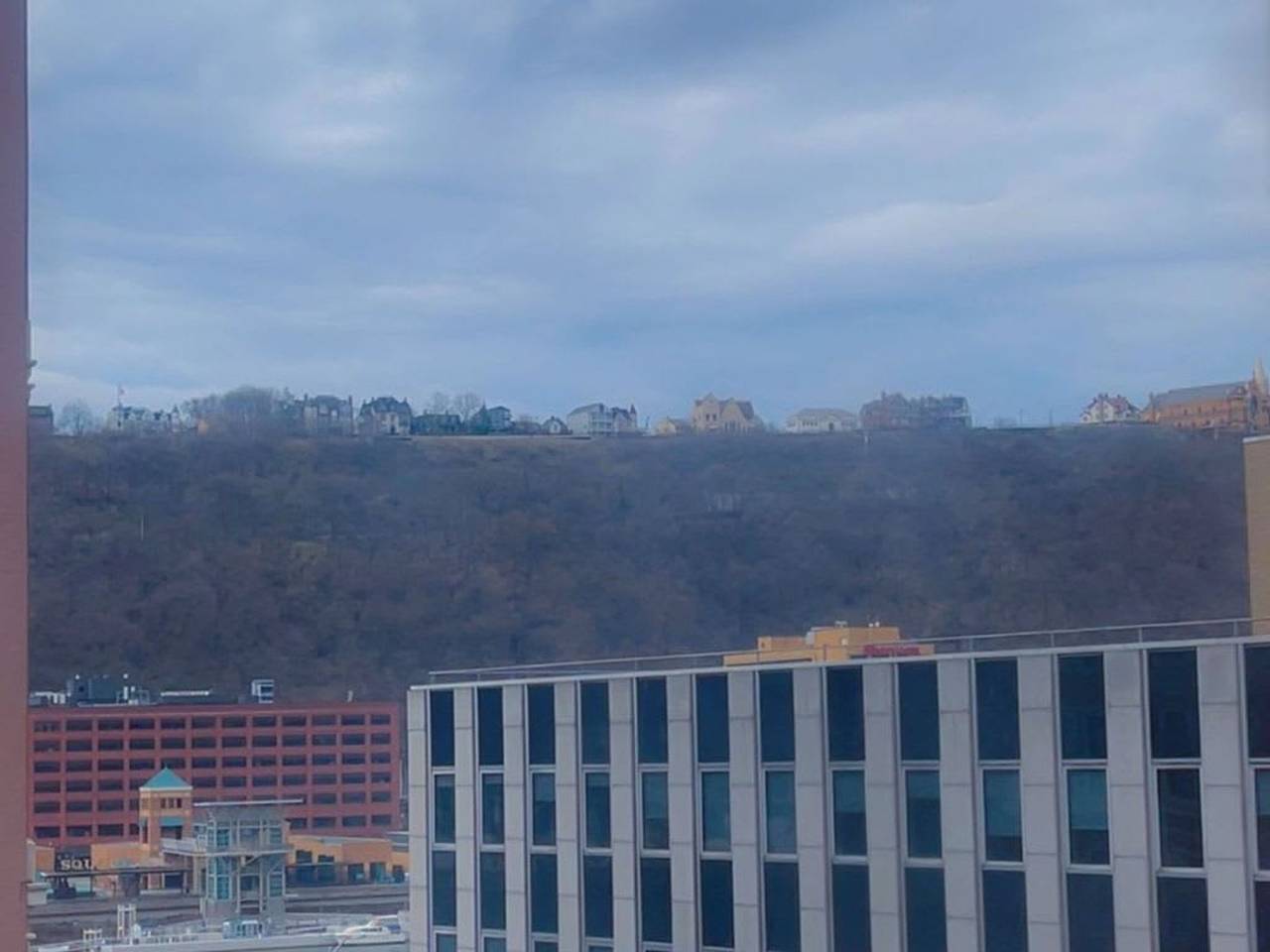 Apartamento entero, Downtown 1 Bedroom Apt Clean Safe Walkable in Pittsburgh, Condado de Allegheny