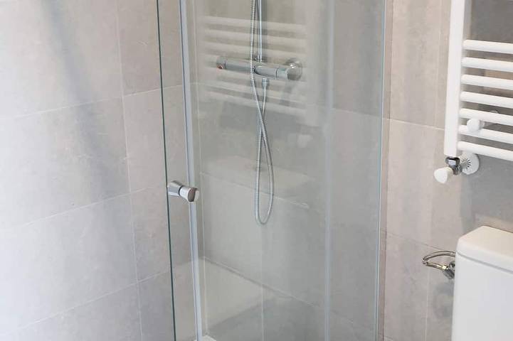 Apartamento entero, Arturo Soria - Tríplex de 1 Dormitorio con terraza in Madrid, Área Metropolitana de Madrid