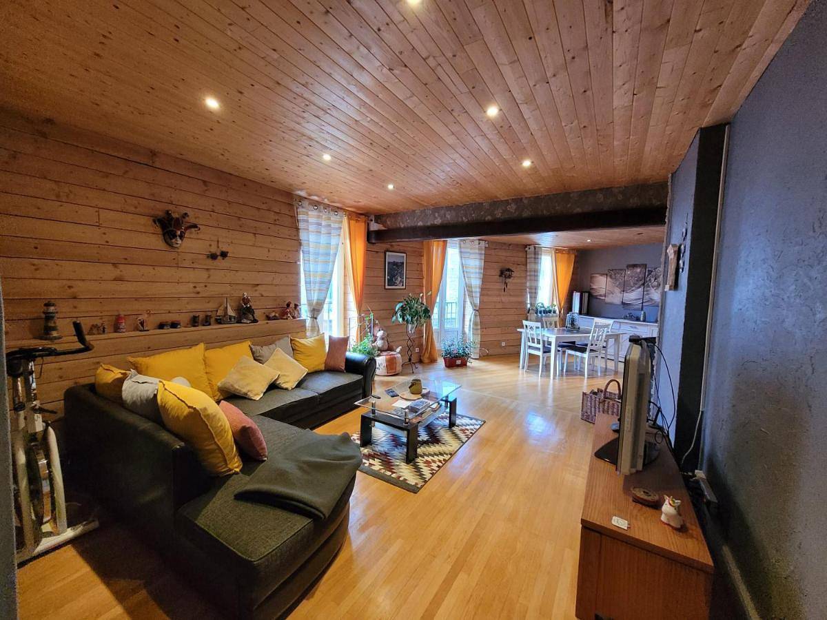 Appartement entier, Three-Bedroom Apartment in La Chapelle-en-Vercors, Parc naturel régional du Vercors