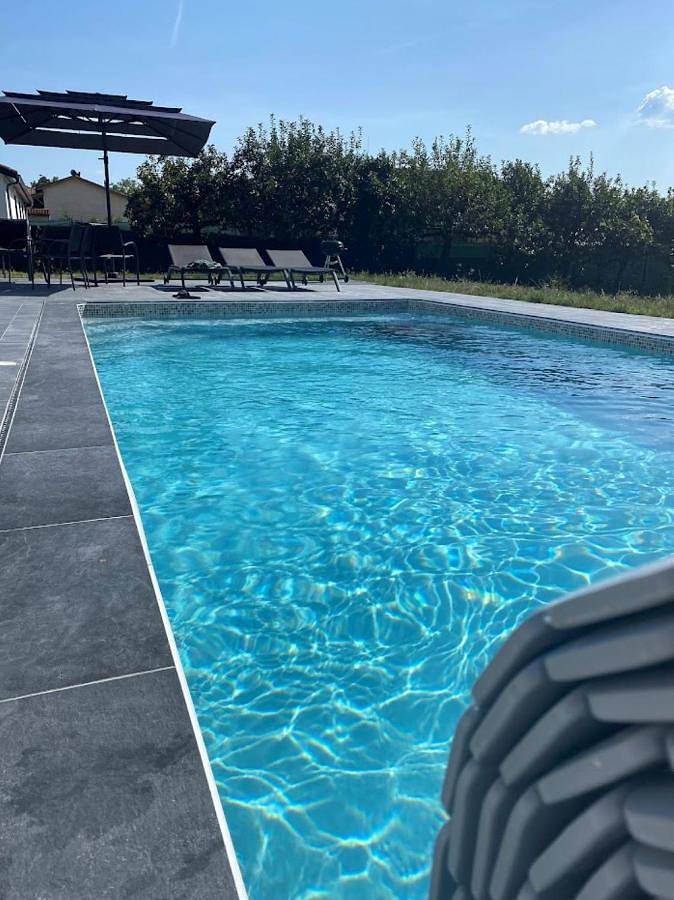Location de vacances pour 8 personnes, avec vue ainsi que piscine et jardin à Monségur (Lot-et-Garonne) - 4