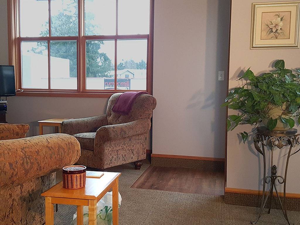 Ganze Wohnung, Haustierfreundliche Wohnung in der Innenstadt von Friday Harbor! - (San Juan Suites - Valley Farm) in Friday Harbor, San Juan Island