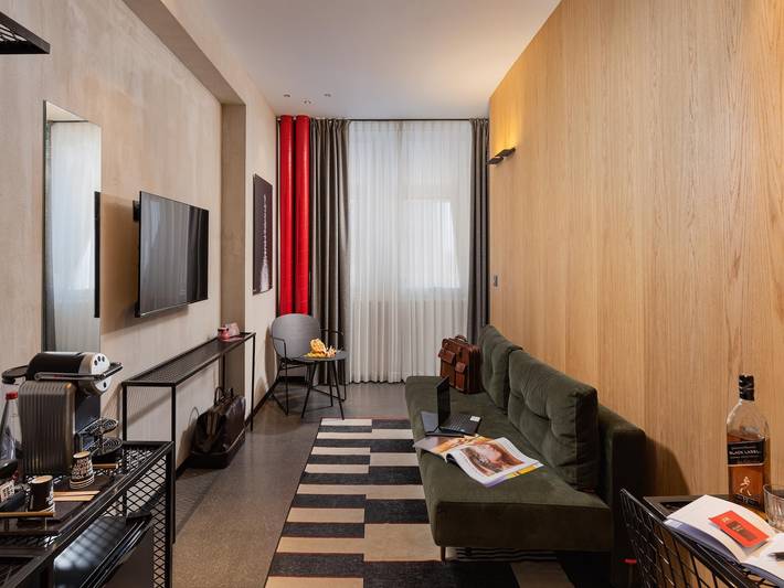 Appartement entier, Hôtel Dancenter Brut Seafront Tel Aviv - Suite double exécutive in Tel Aviv, District de Tel Aviv
