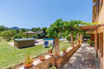 Villa in Pollença, Serra de Tramuntana für 6 