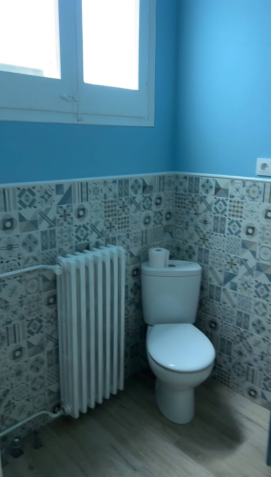 Apartamento entero, La Divina: Piso con Balcón en el Centro de Figueres in Figueras, Alt Empordà