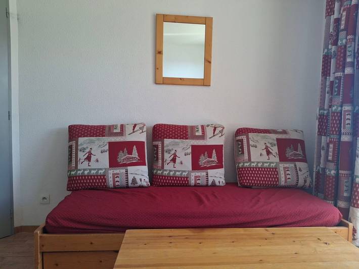 Gîte pour 6 personnes, avec balcon à Montgellafrey - 4