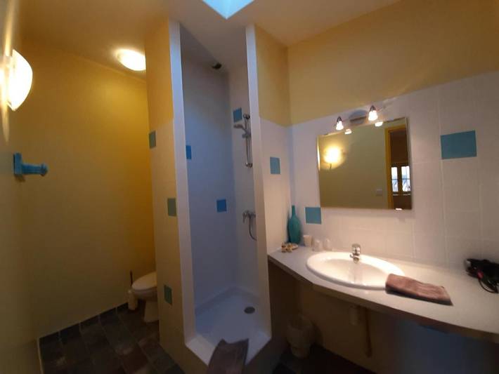 Gîte pour 2 personnes, avec jardin à Lagnieu - 2