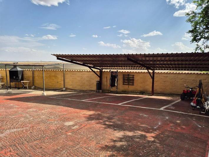 Casa de vacaciones para 14 personas, con jardín además de piscina y terraza, Se admiten mascotas en Alcarria Baja - 2