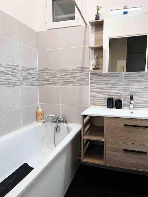 Appartement entier, Appart cosy rénové Terrasse & Jardin- 20 min Paris in Les Ulis, Essonne