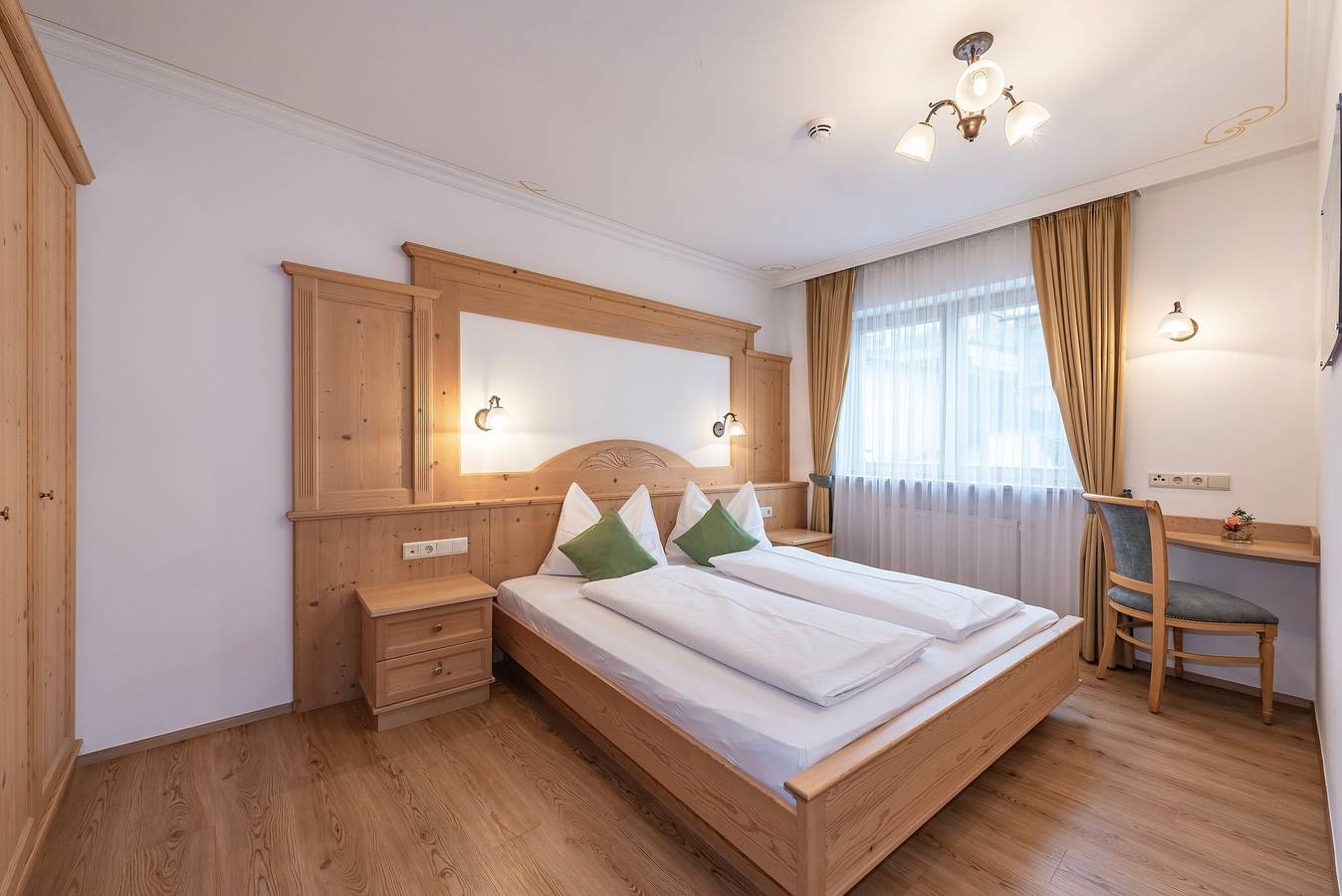Ganze Wohnung, 'Residenz Diana Ferienwohnung 301' mit Bergblick, Balkon und Wlan in Terenten, Dolomiti Superski