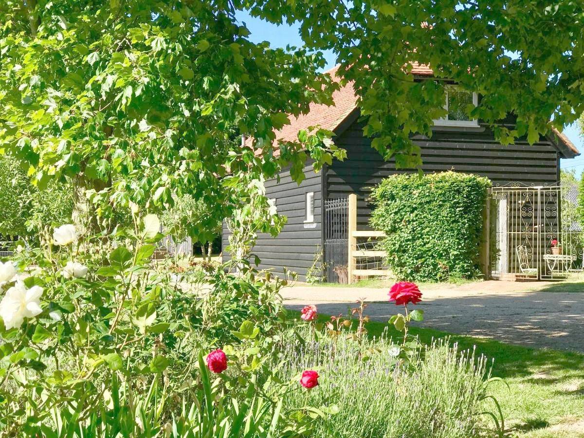 One-Bedroom House in Tenterden, Ashford region