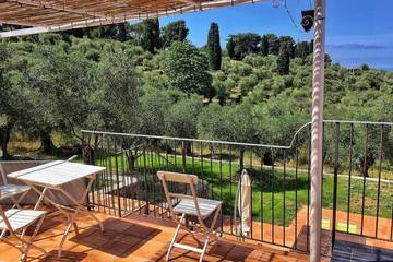 Agriturismo per 4 Persone in Oneglia, Comune di Diano Marina, Foto 2
