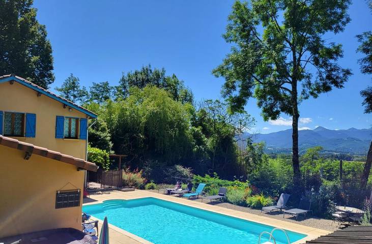 Maison de vacances pour 6 personnes, avec vue ainsi que piscine et jardin, animaux acceptés
