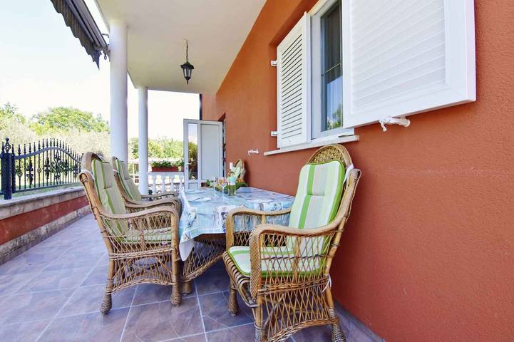 Ferienwohnung für 5 Personen, mit Balkon/Terrasse und Garten