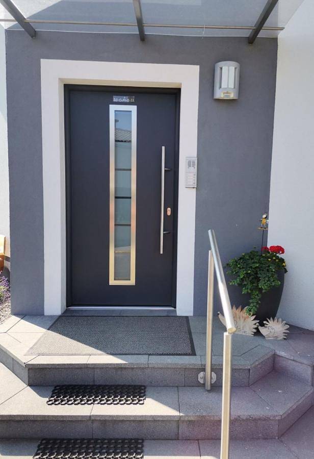 Ferienwohnung für 4 Personen, mit Balkon und Garten sowie Ausblick in Oberperfuss - 3