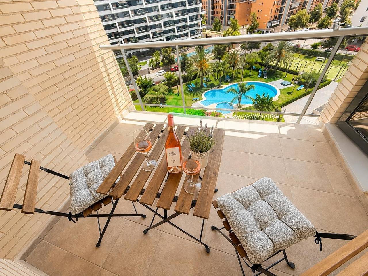 Appartement de vacances entier, Élégant appartement avec piscine et parking près de la plage Pau 5 in El Barrio, San Juan Playa