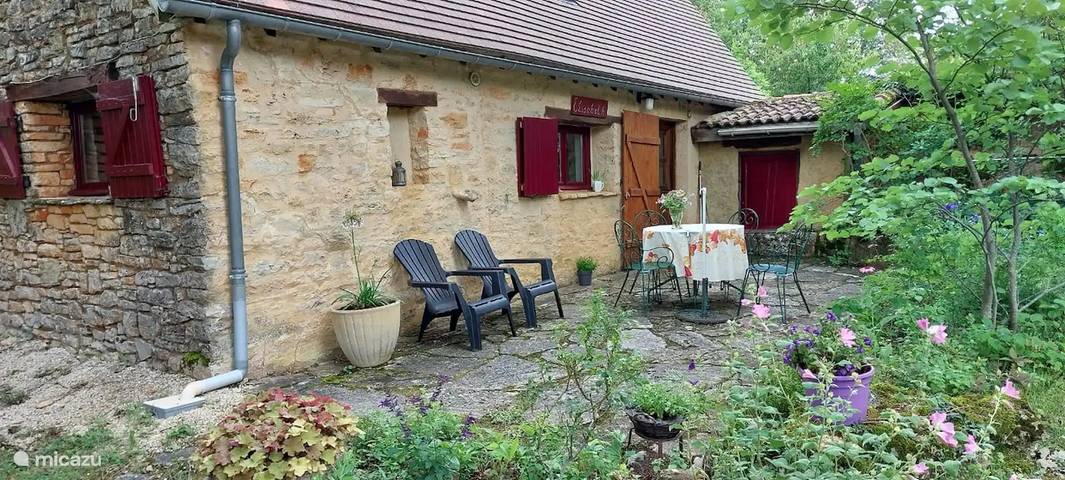 Gîte pour 3 personnes, avec Piscine à Florimont-Gaumier - 2