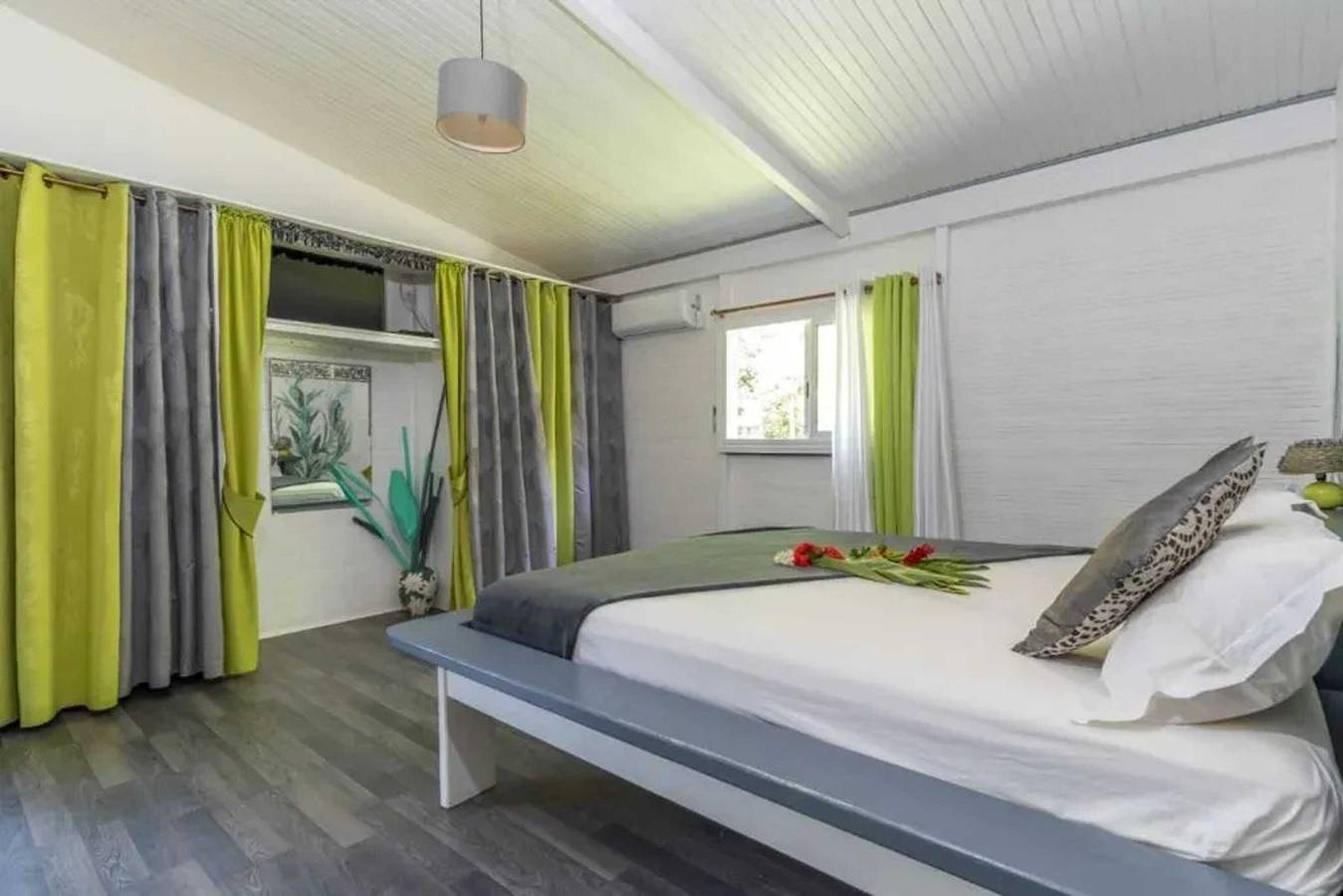 Entire apartment, Bright apartment with balcony in Le François / 100 m² / in Le Lamentin, Martinique