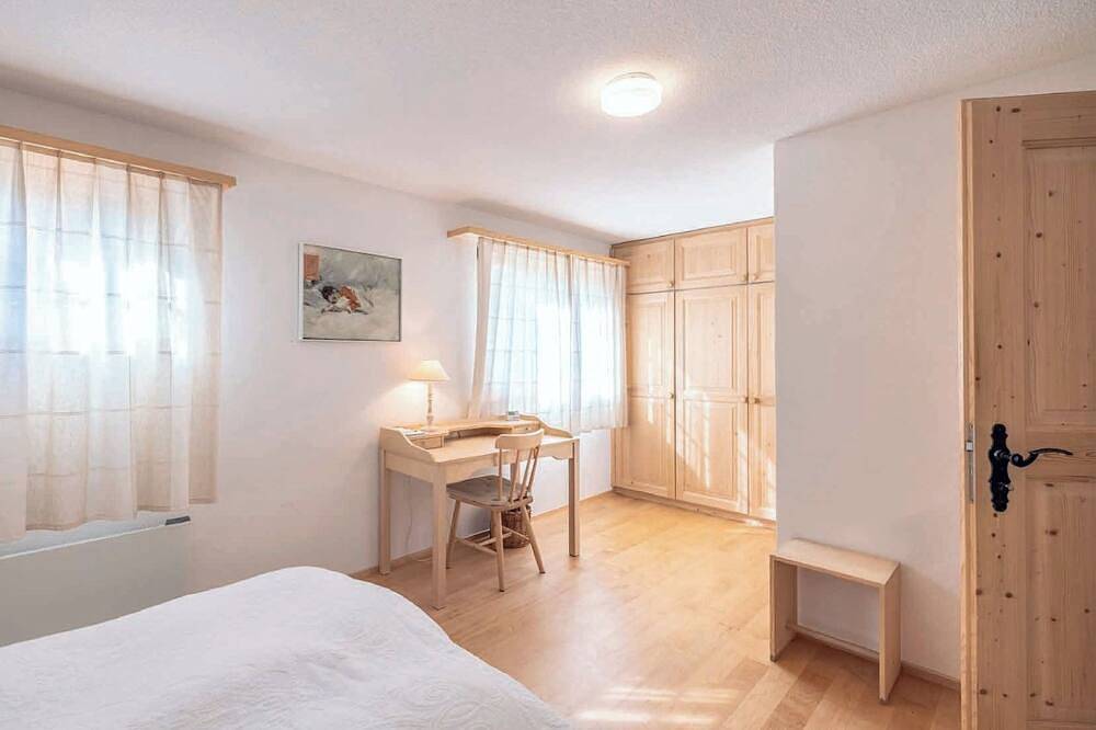 Ganze Wohnung, Alprüüsch, Obersaxen-Misanenga, (Obersaxen), 34155B in Obersaxen, Obersaxen-Mundaun