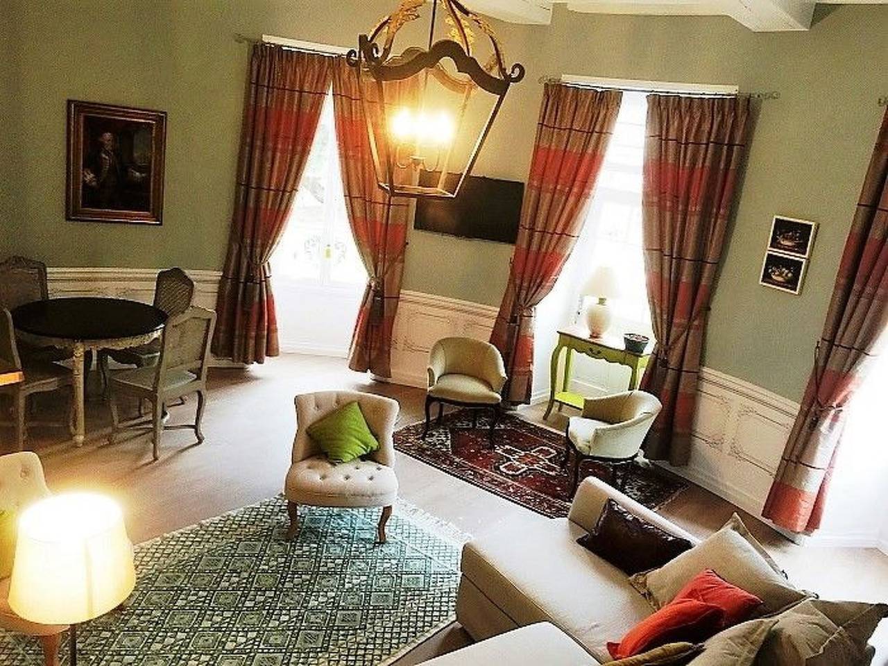 Appartement entier, Cottage de la tour duplex 100m2 mit Pool Azay le rideau in Azay-le-Rideau, Vallée de la Loire