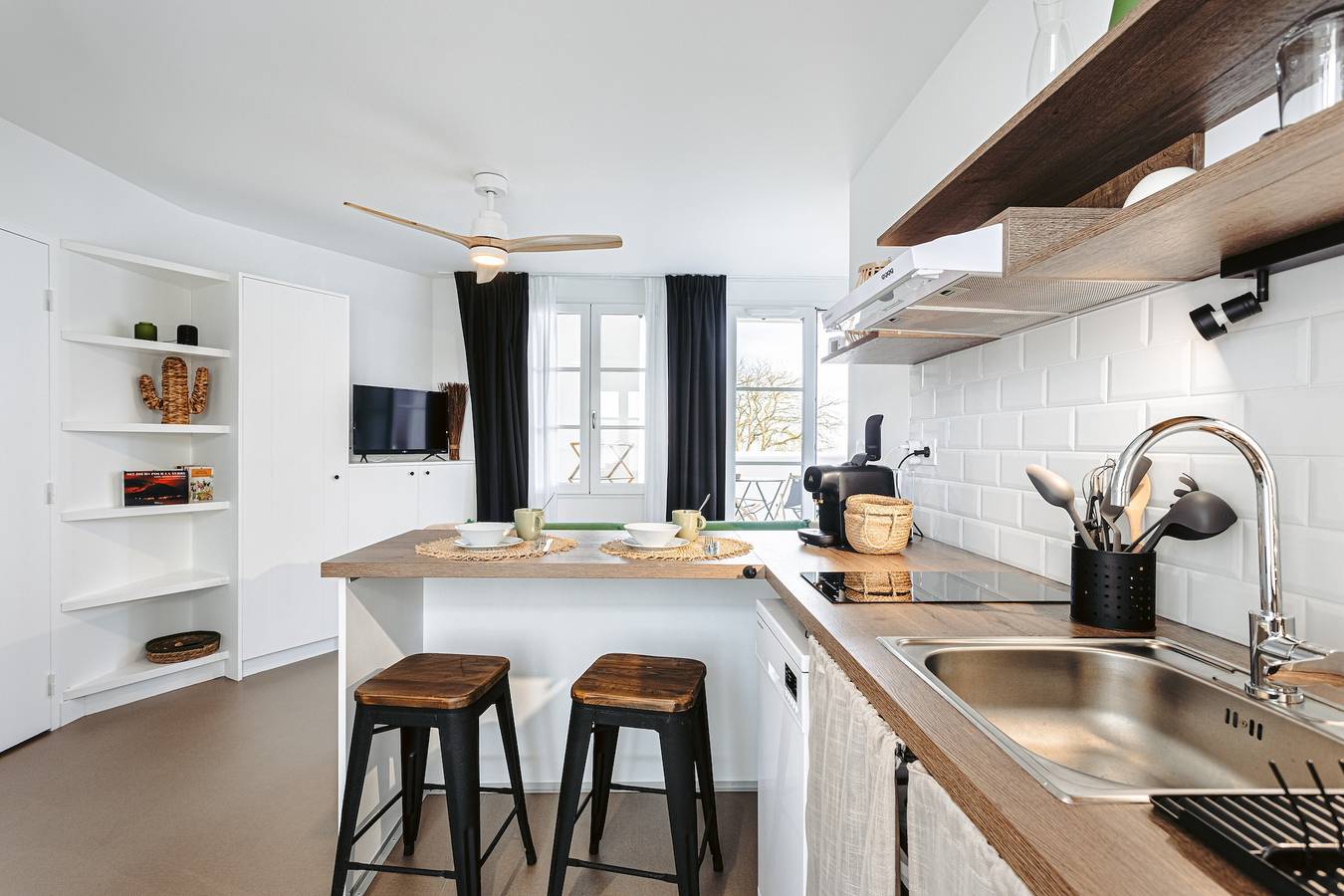 Studio La Terrasse met zeezicht, privéterras en wifi, foto 9