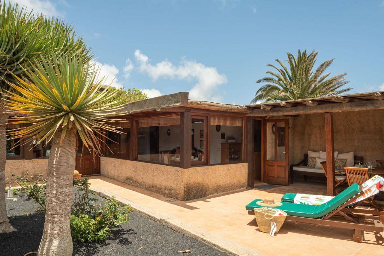 Two-Bedroom House in Haría, Lanzarote