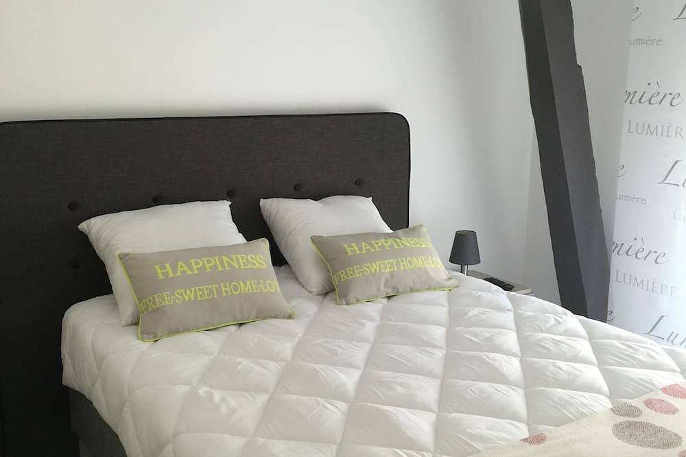 Entire apartment, Loft P'Tite Pomme with Spa in Azay-le-Rideau, Loire Valley