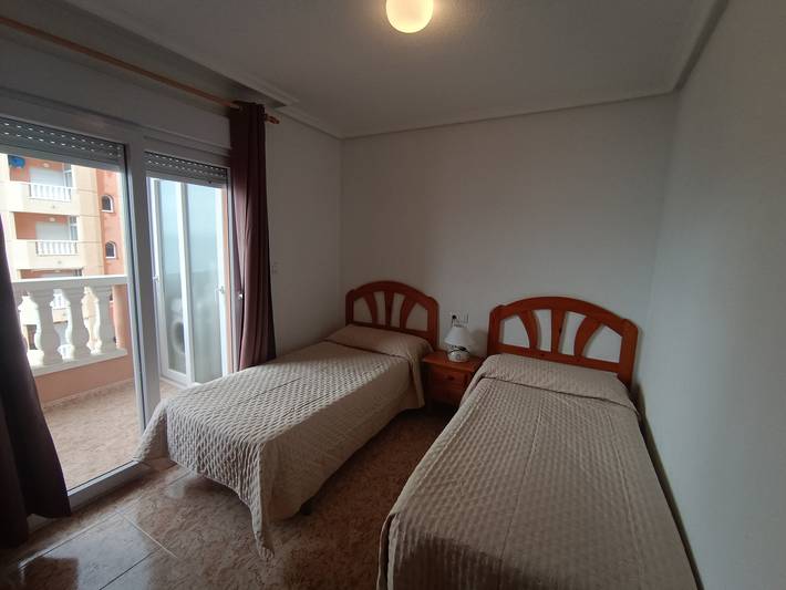 Ganze Wohnung, Ferienwohnung für 5 Personen mit Terrasse in La Manga del Mar Menor, Cartagena