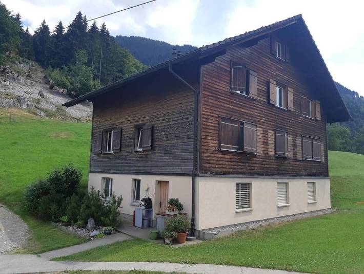 Ferienwohnung für 7 Personen, mit Balkon und Ausblick in Nidwalden