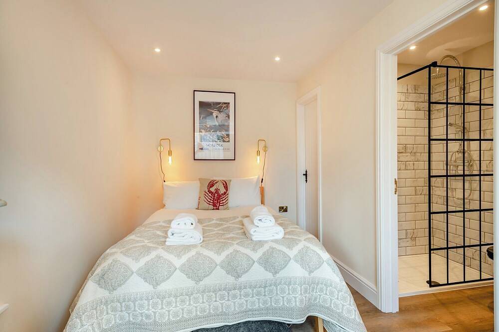 5 bedroom accommodation in Overstrand in Overstrand, Norfolk Coast