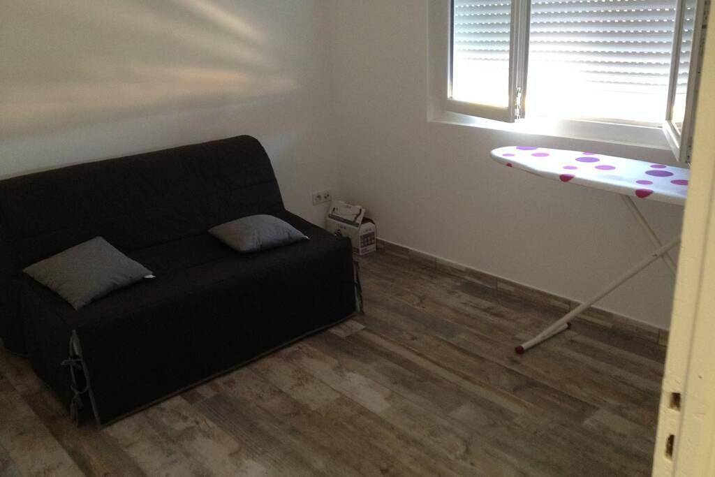 Appartement entier, Three-Bedroom Apartment in Ghisonaccia, Arrondissement de Corte