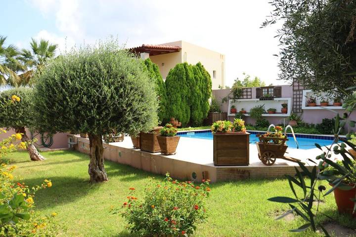 Maison d’hôte pour 2 personnes, avec vue ainsi que piscine et jardin à Réthymnon - 3