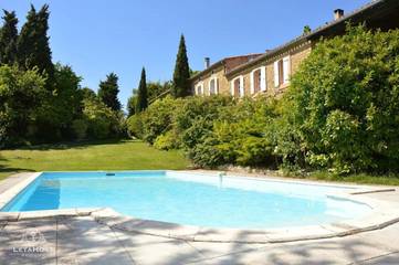 Cottage pour 10 personnes, avec vue ainsi que jardin et piscine à Soupex