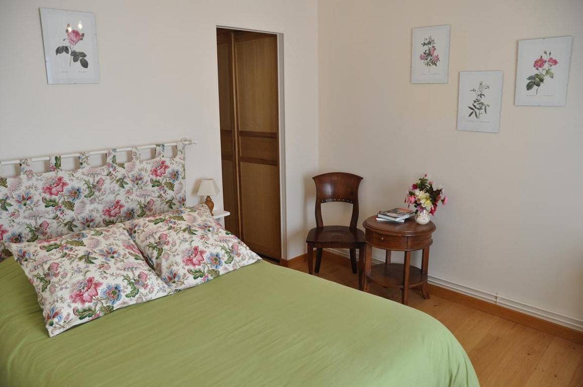 Maison Vérosia - Chambre 1 in Saint-Loup-de-Naud, Seine-et-Marne