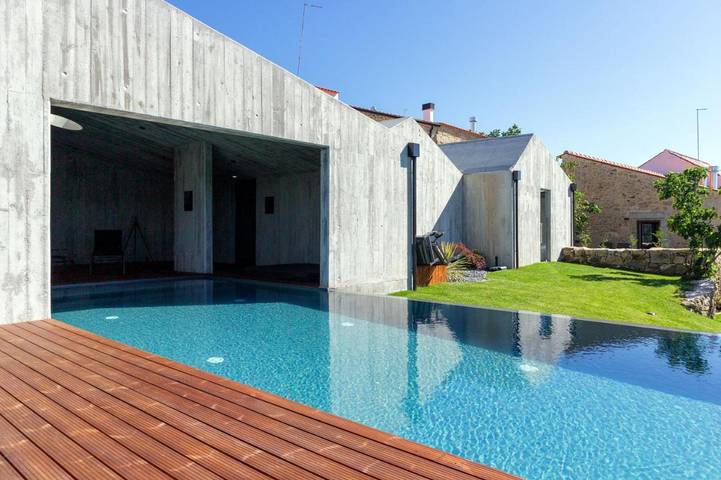 Location de vacances pour 2 personnes, avec piscine et sauna ainsi que jacuzzi et jardin dans Sabugal - 3