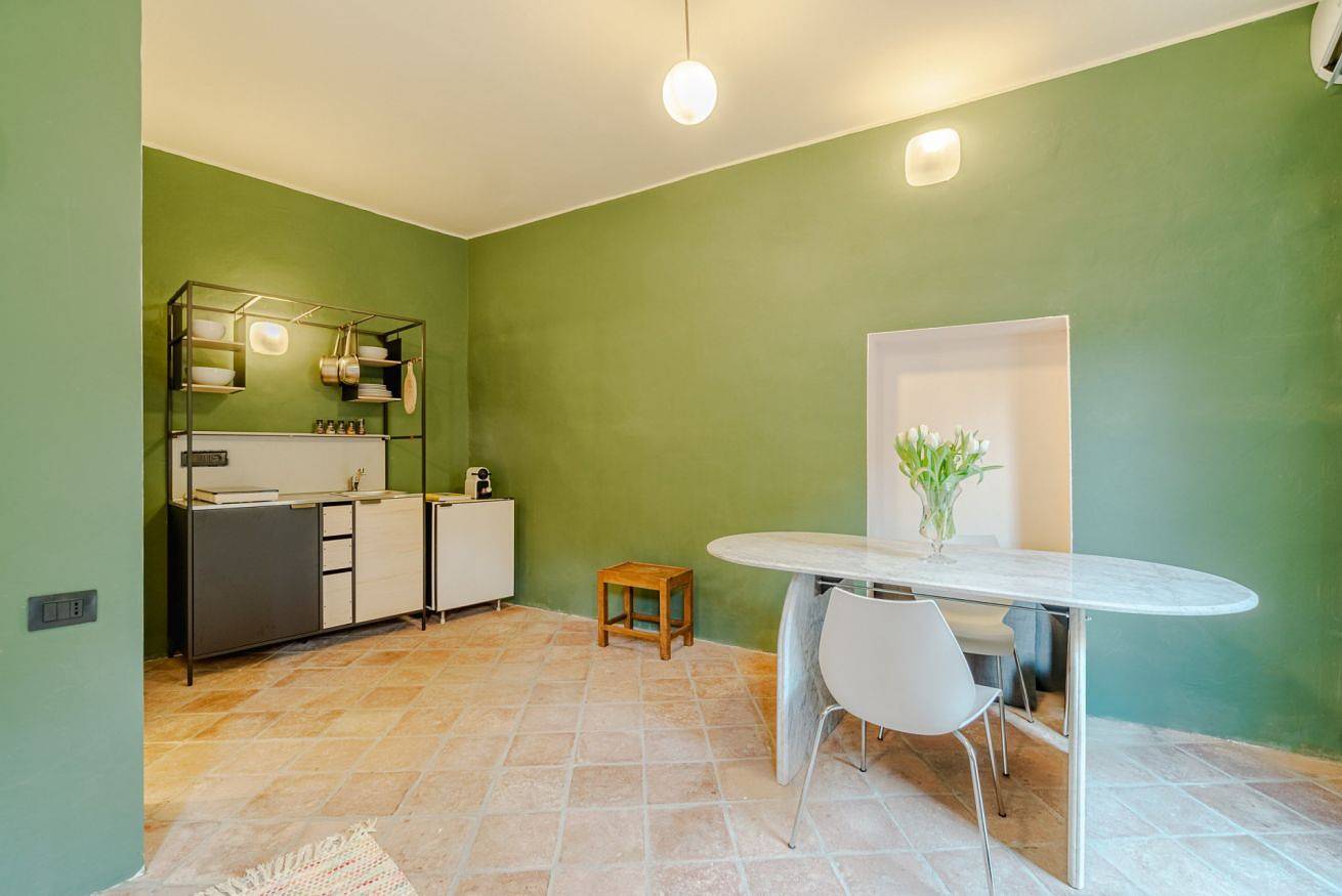 Apartamento entero, Guesthost - Romantic Getaway Cozy Apt with Terrace in Turín, Provincia de Torino