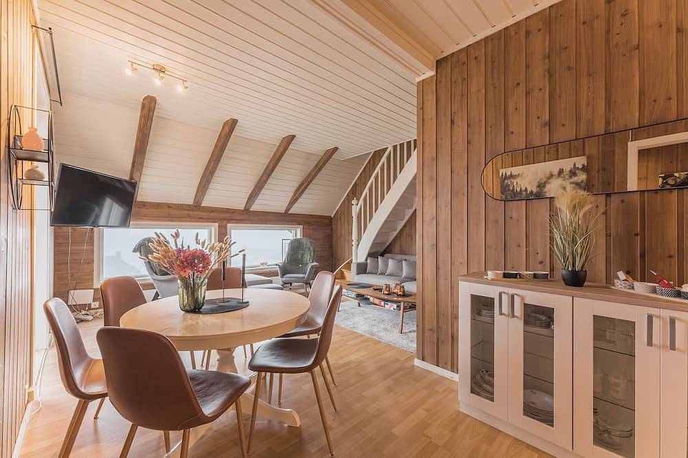 Hel lägenhet, Top-Floor Apartment – 5 Min Walk to Lillehammer’s Main Street in Lillehammer