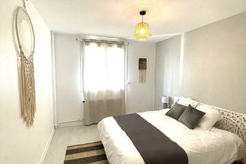 Appartement De Vacances pour 4 Personnes dans Saint-Étienne, Loire, Photo 1