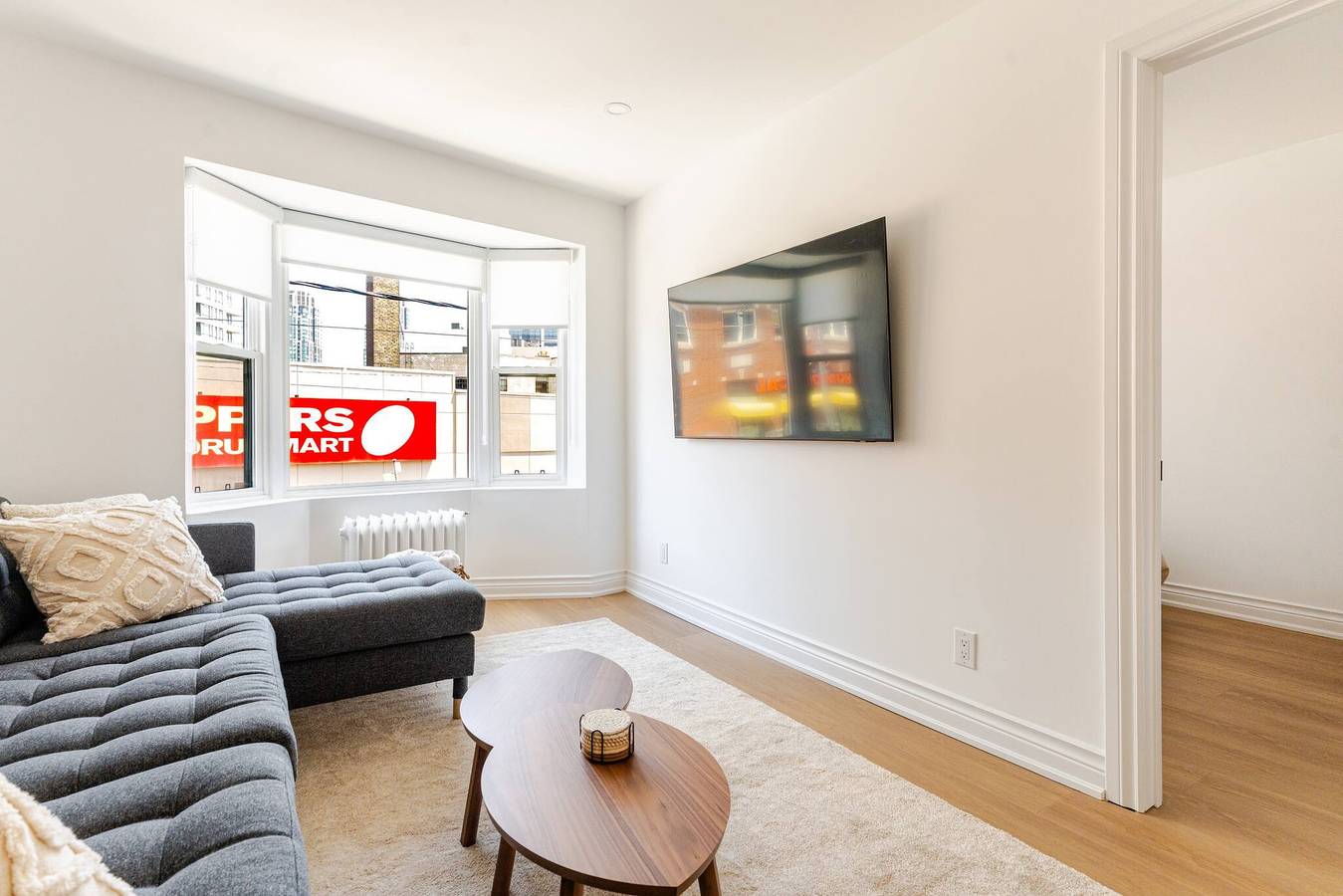 Apartamento entero, Refugio luminoso en el centro de la ciudad con patio privado in Toronto, Lago Ontario (Kanada)