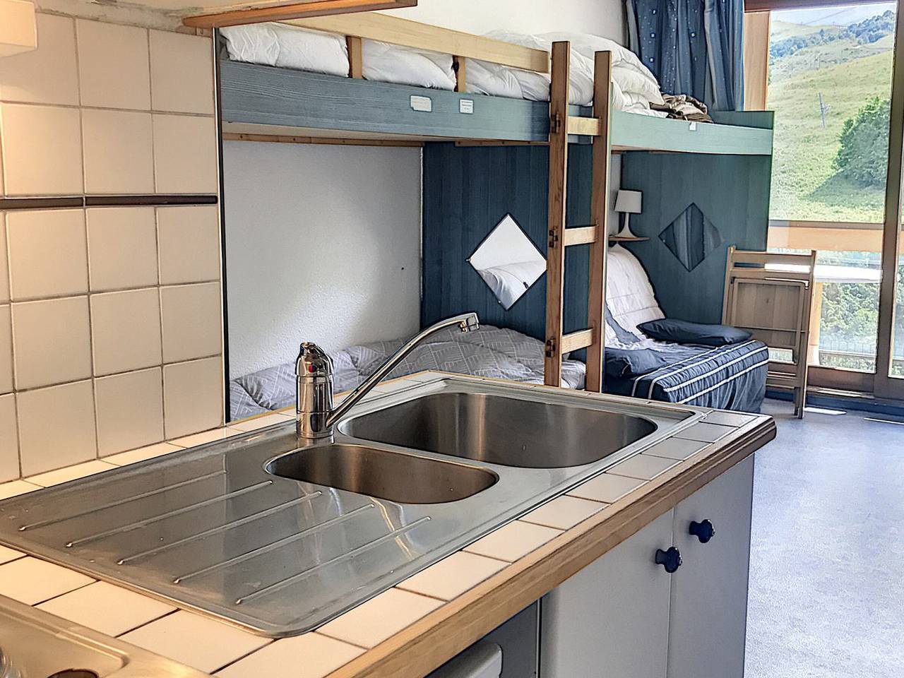 Estudio entero, Studio fonctionnel · Skis aux pieds · Balcon vue pistes · Wifi gratuit in Le Corbier, Villarembert