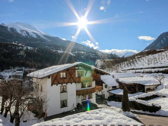 Ferienwohnung für 6 Personen, mit Balkon in Pians