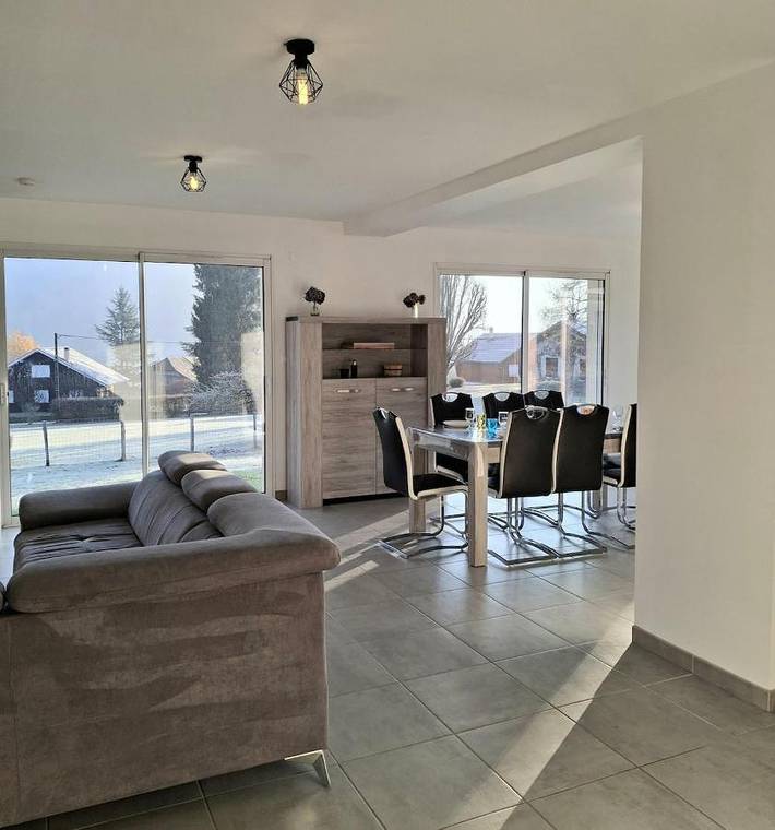 Location de vacances pour 6 personnes, avec jardin et vue à Charavines - 3