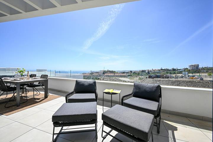 Apartamento de vacaciones para 4 personas, con piscina para niños y jardín además de terraza y piscina en Fuengirola