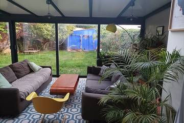 Gîte pour 14 personnes dans Scene Michelet Nantes