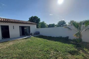 Gîte pour 4 personnes, avec jardin et terrasse à Le Muy