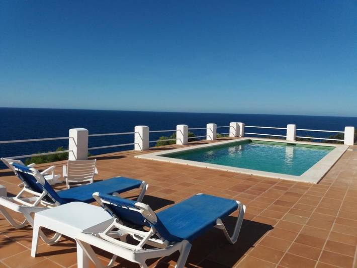 Ferienhaus für 6 Personen, mit Terrasse und Garten sowie Pool in Cala Carbó