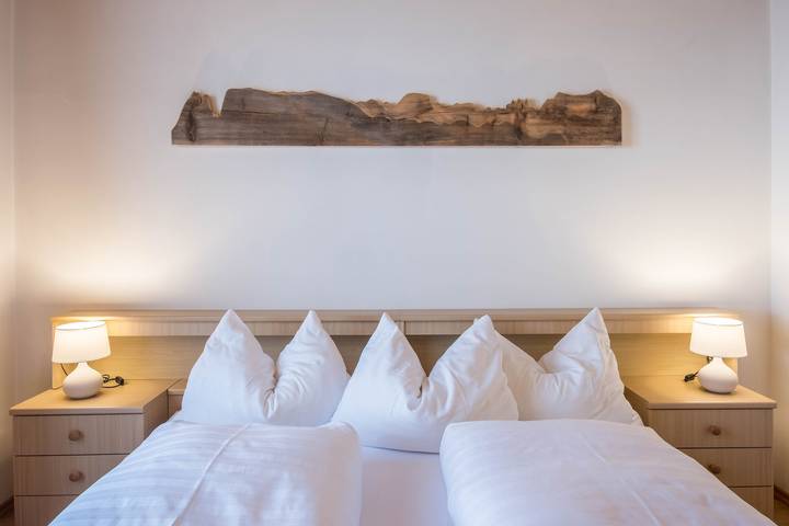 Entire apartment, Apartment 'Beckenbinder Schlern' with Garden, Wi-Fi & Mountain View in Jenesien, Sarntal Alps